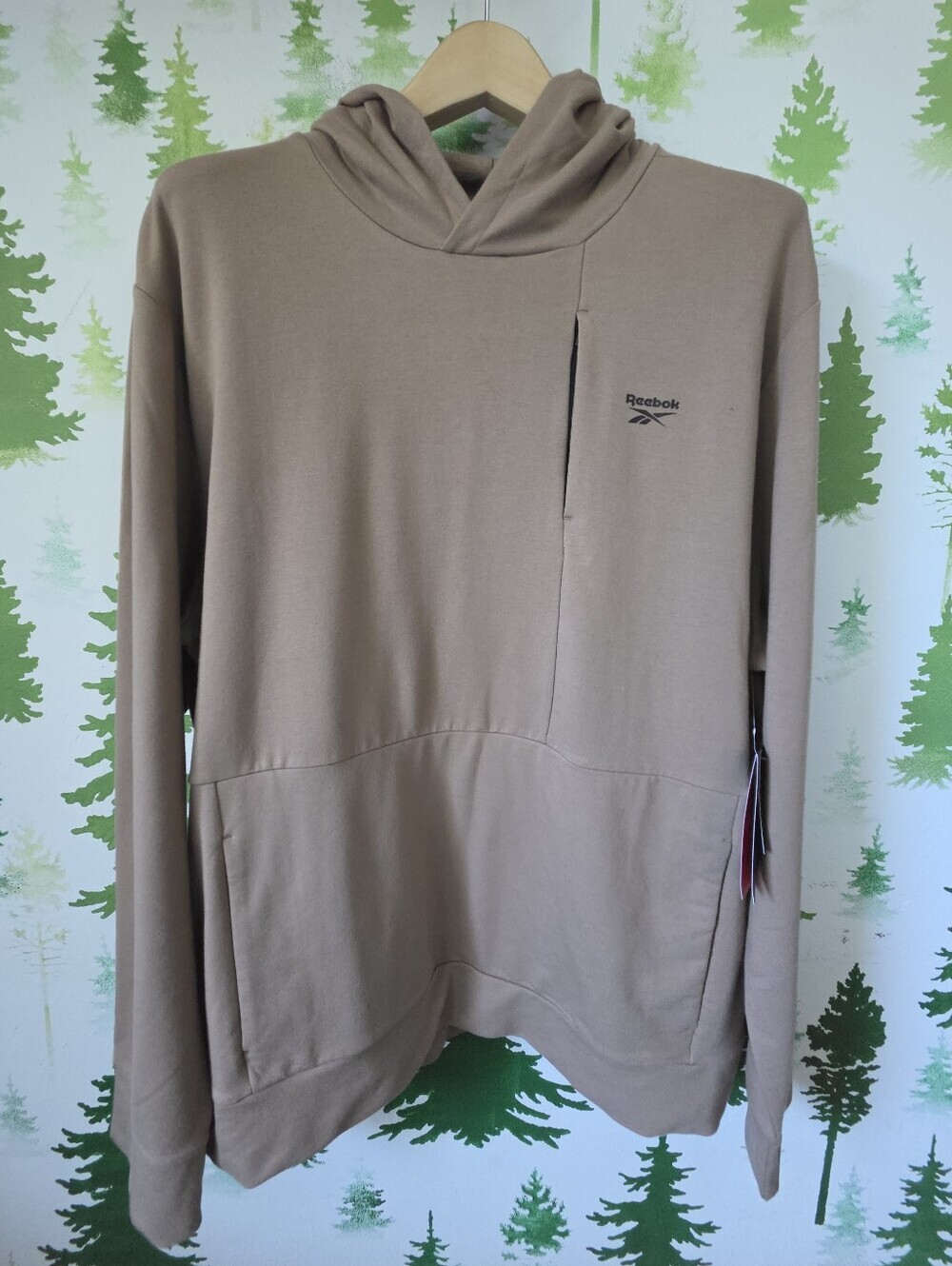 Reebok Men's Hoodie in Taupe